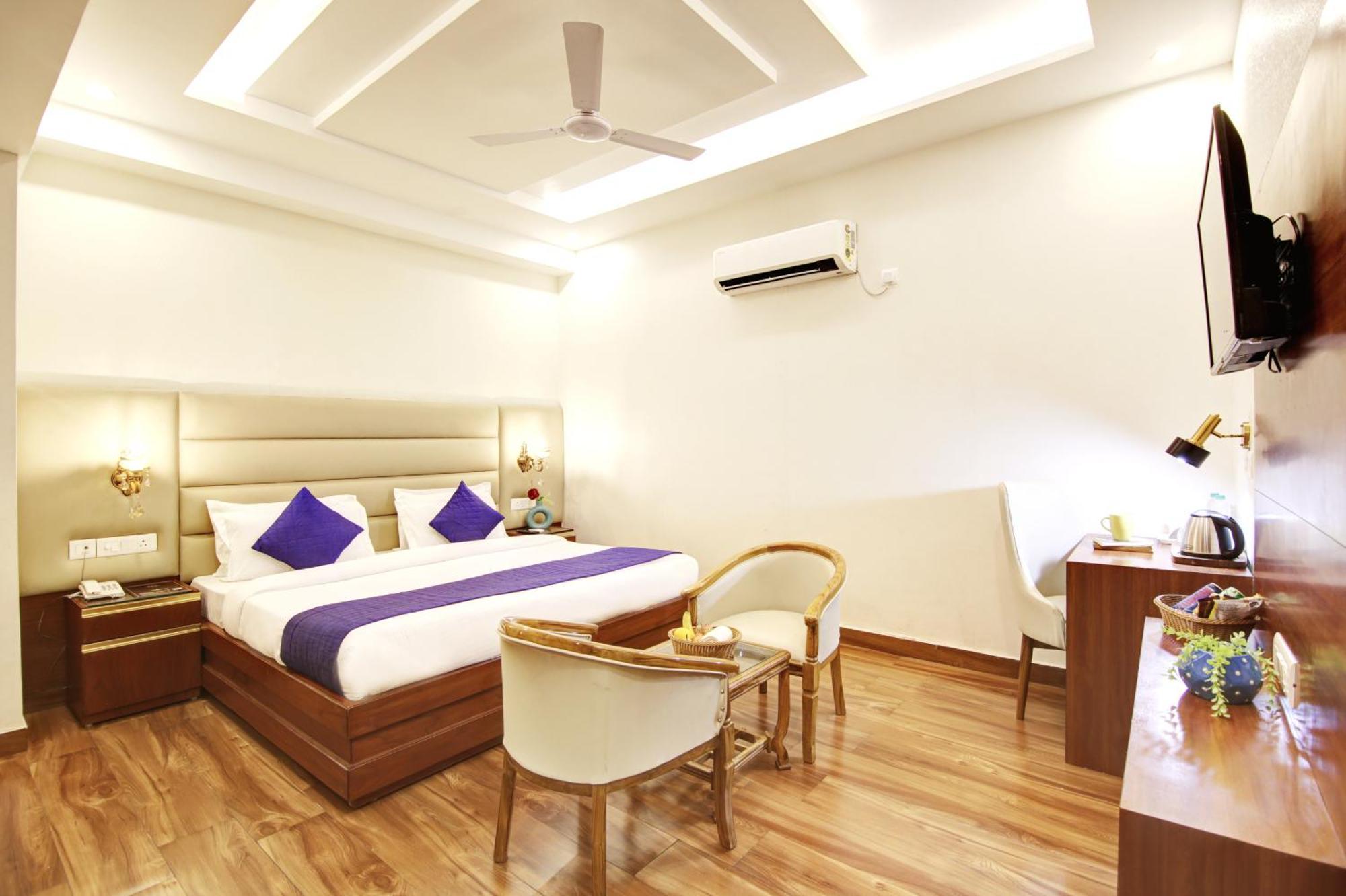 Marks Hotel & Banquet Noida Dış mekan fotoğraf
