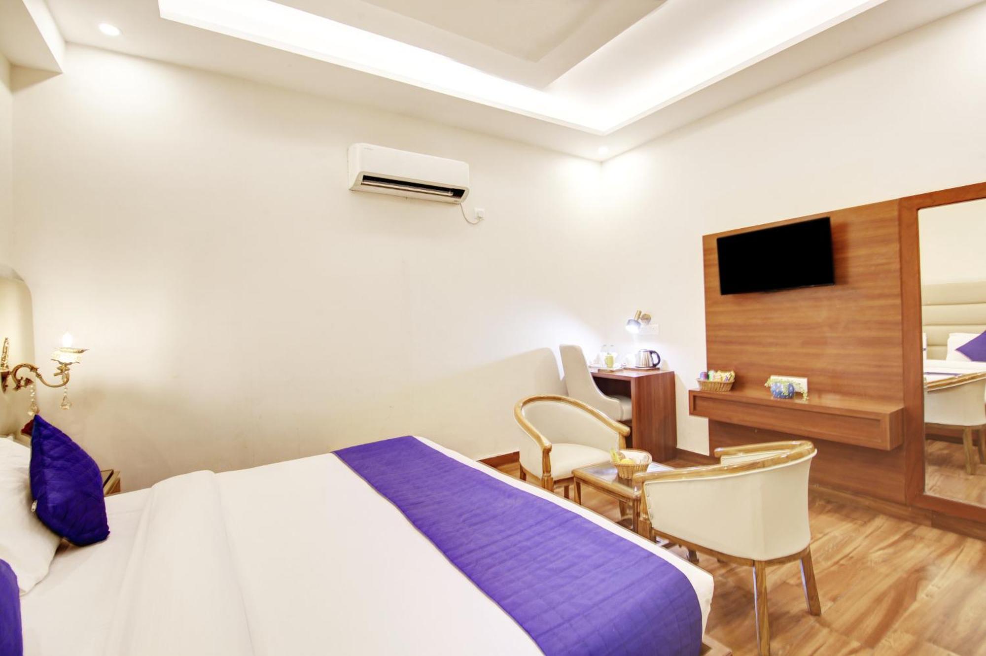 Marks Hotel & Banquet Noida Dış mekan fotoğraf