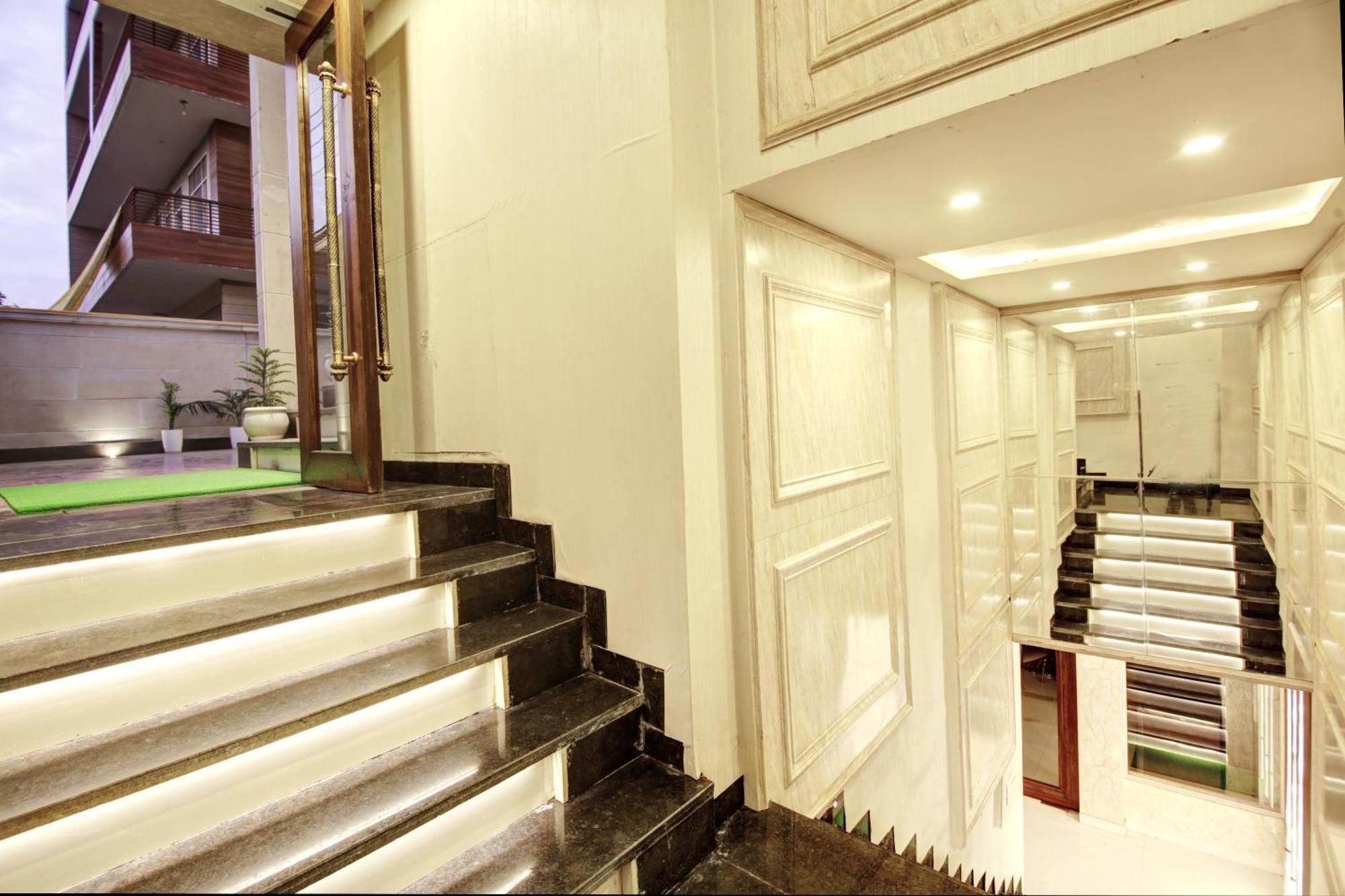 Marks Hotel & Banquet Noida Dış mekan fotoğraf