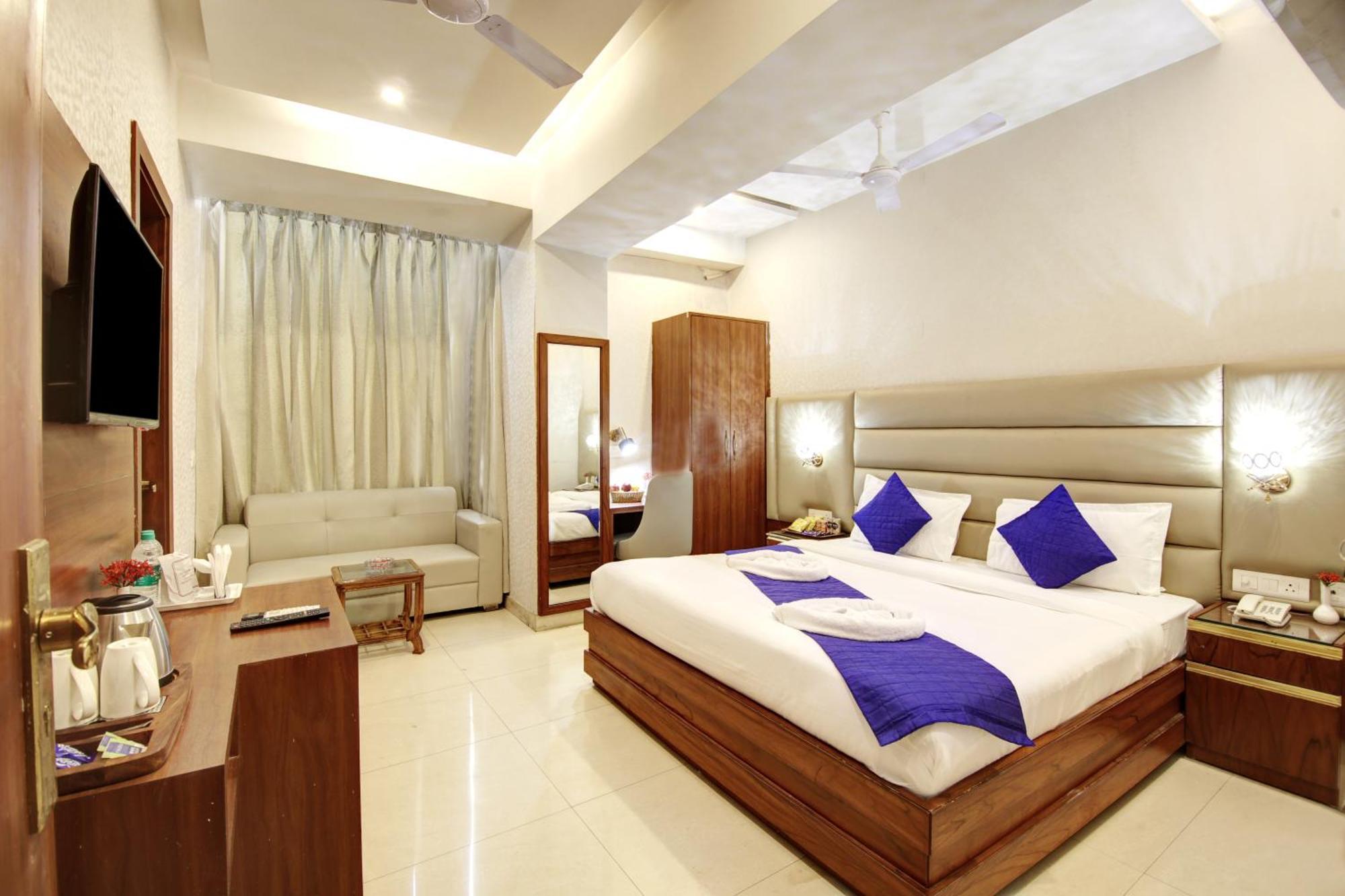 Marks Hotel & Banquet Noida Dış mekan fotoğraf