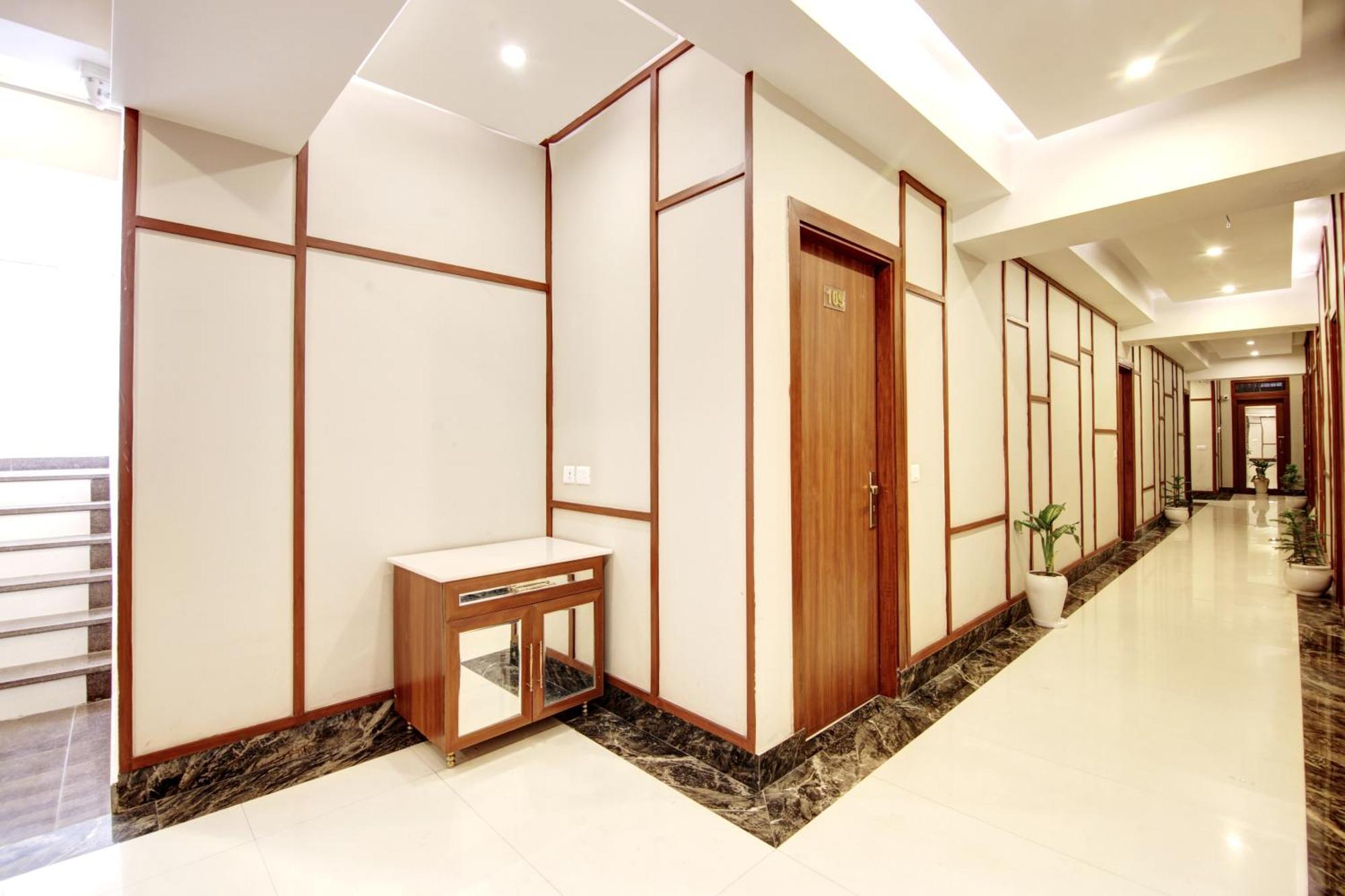 Marks Hotel & Banquet Noida Dış mekan fotoğraf