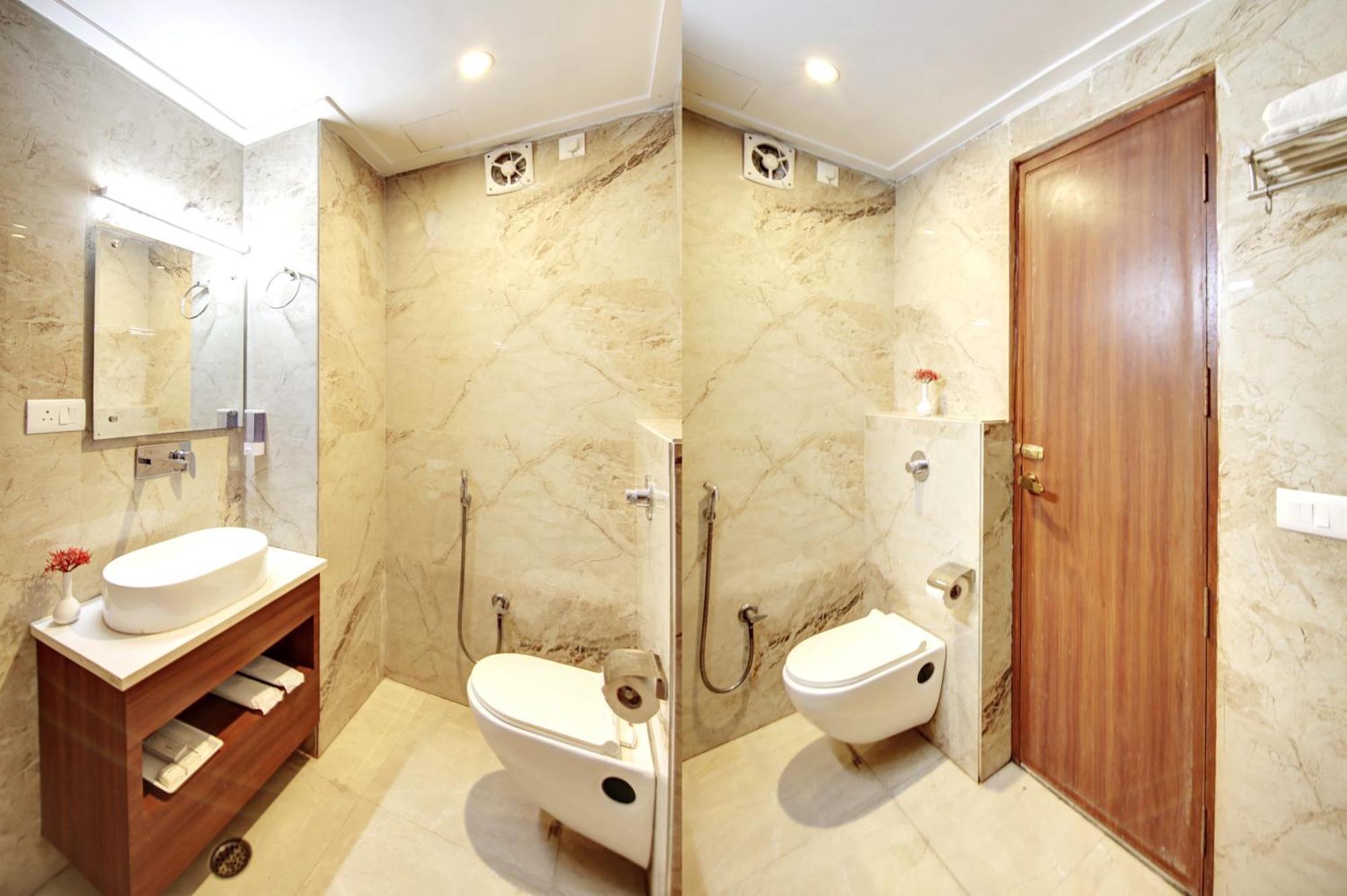 Marks Hotel & Banquet Noida Dış mekan fotoğraf